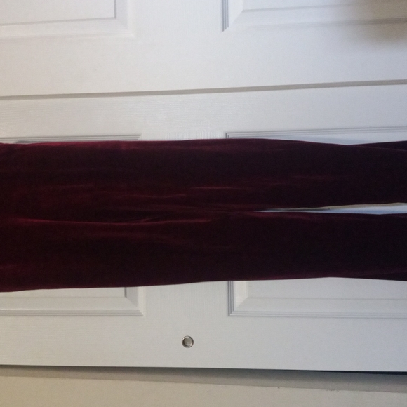 Premier Amour wine colored velour sleeveless jumpsuit size 2 - Picture 3 of 6